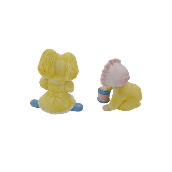 Two Vintage Cabbage Patch Kids Porcelain Figurines Girl with Puppy and Baby - Picture 4 of 10